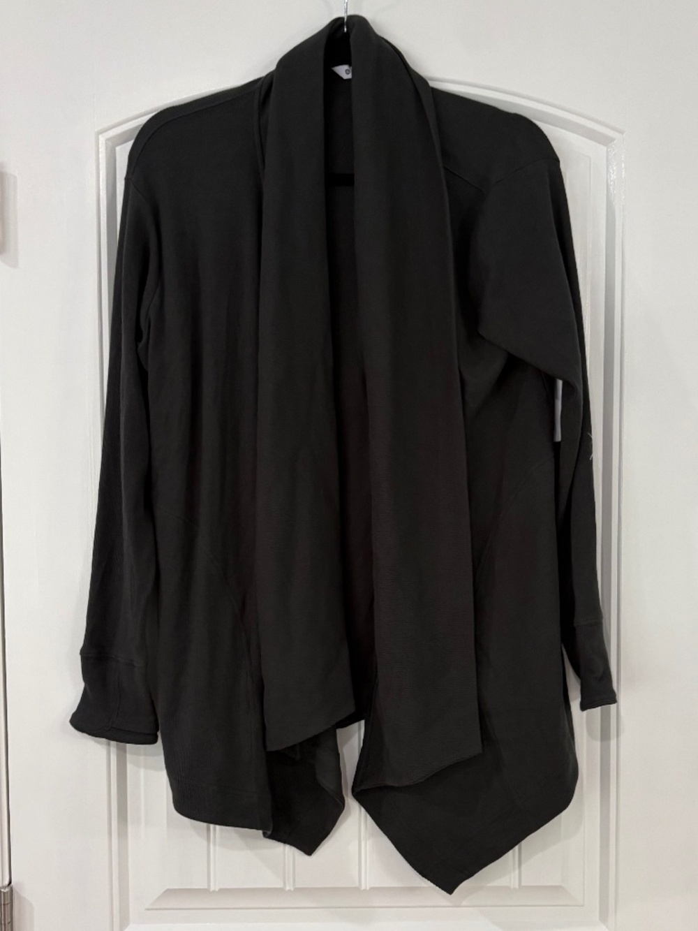 Athleta Pranayama Restore Rib Wrap Black